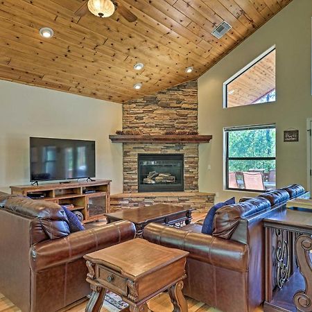 Serene Lakeside Cabin With Decks And Edler Lake Views! Pinetop-Lakeside Luaran gambar