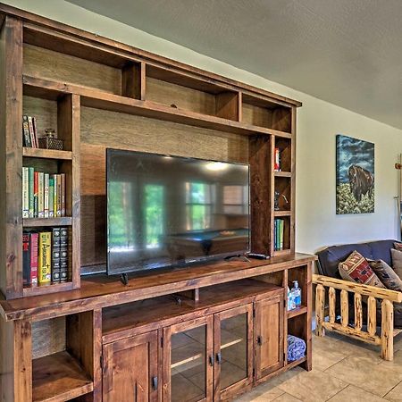 Serene Lakeside Cabin With Decks And Edler Lake Views! Pinetop-Lakeside Luaran gambar