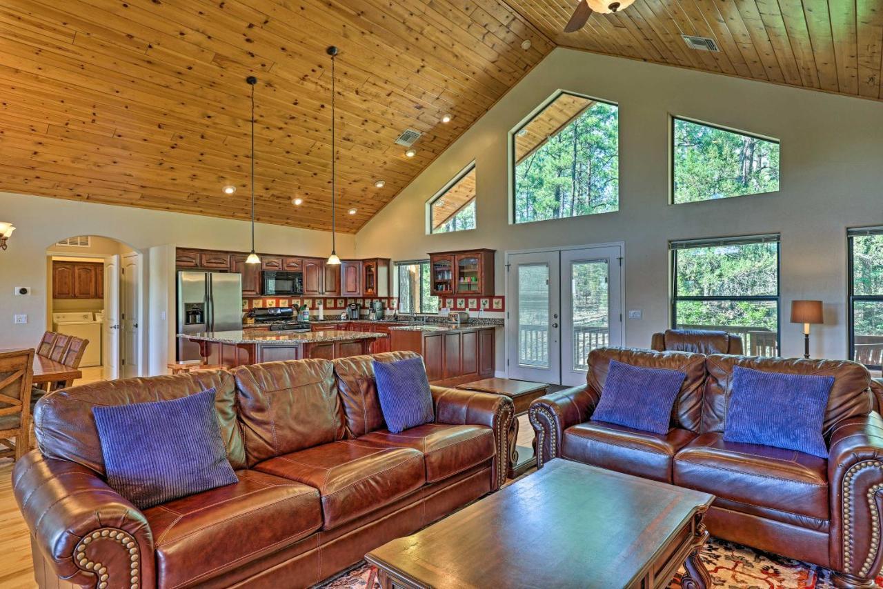 Serene Lakeside Cabin With Decks And Edler Lake Views! Pinetop-Lakeside Luaran gambar