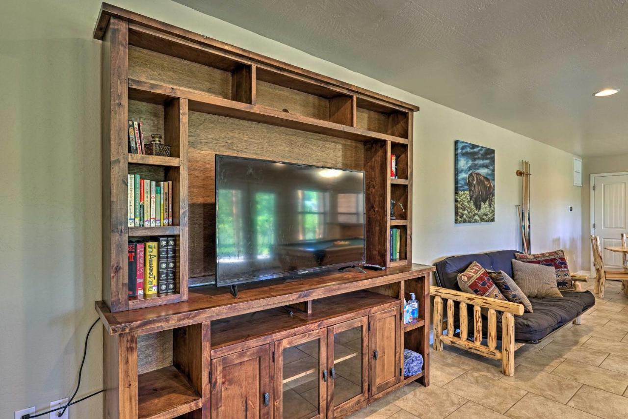 Serene Lakeside Cabin With Decks And Edler Lake Views! Pinetop-Lakeside Luaran gambar