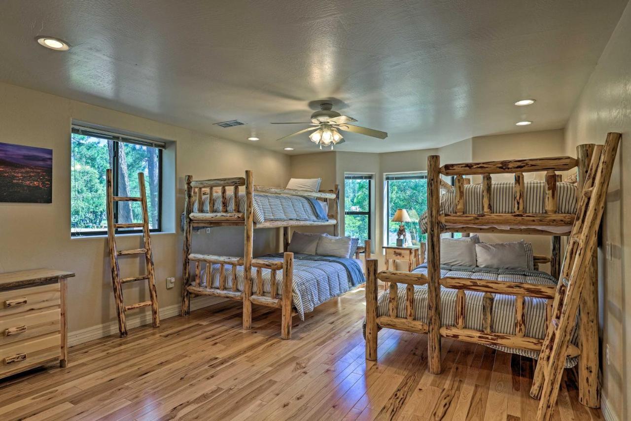Serene Lakeside Cabin With Decks And Edler Lake Views! Pinetop-Lakeside Luaran gambar
