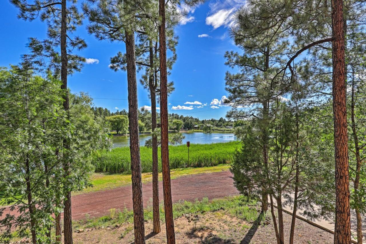 Serene Lakeside Cabin With Decks And Edler Lake Views! Pinetop-Lakeside Luaran gambar